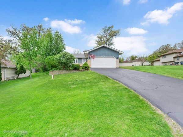 0N170 Sarana Avenue , West Chicago, IL 60185