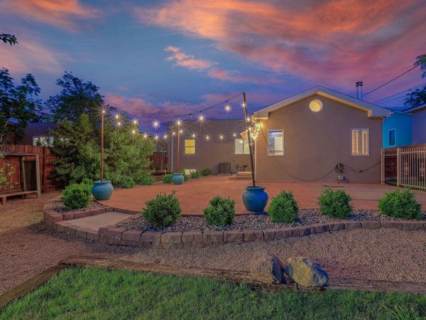 415 Amherst Drive SE, Albuquerque, NM 87106