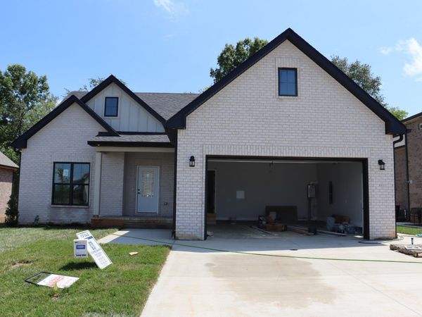 730 Southern Pine Trl, Clarksville, TN 37043