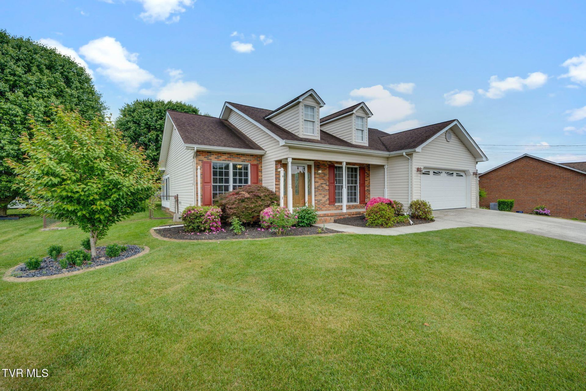 191 Chickasaw Circle, Church Hill, TN 37642 Main Photo
