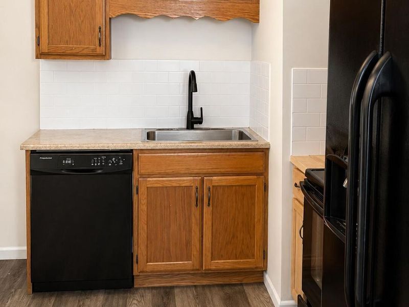 1104 Sidney Street, Columbus, OH 43201 Photo 7