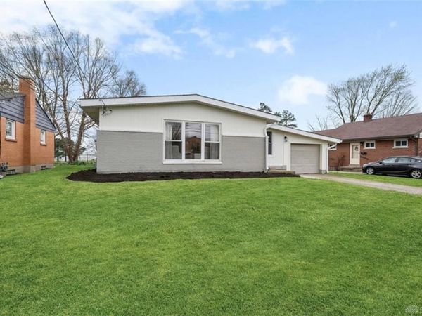 17 Desales Avenue, Lebanon, OH 45036