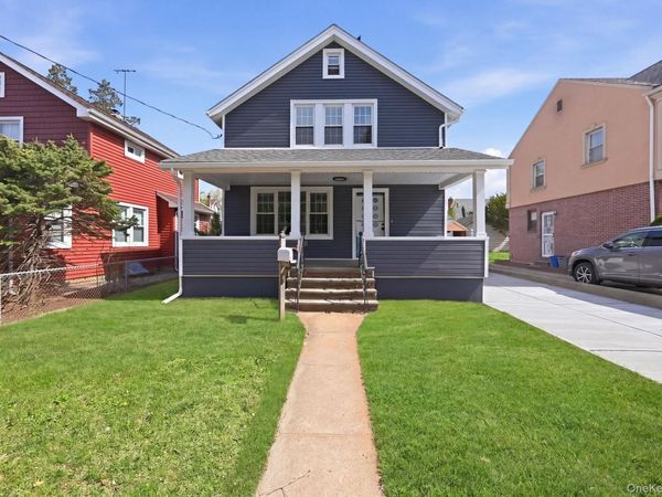 107 E Saint Marks Place, Valley Stream, NY 11580