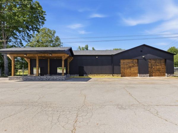 702 DeWitt Henry Drive , Beebe, AR 72012