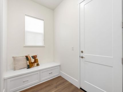 4792 Crowne Point Ct, Rocklin, CA 95677 Photo