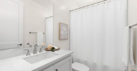 4792 Crowne Point Ct, Rocklin, CA 95677 Photo