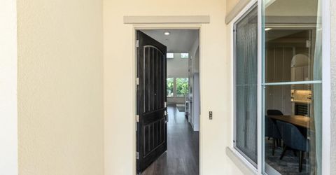 4792 Crowne Point Ct, Rocklin, CA 95677 Photo