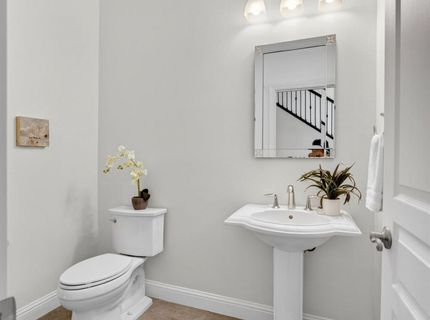 7 Triumph Ct, Sacramento, CA 95831 Photo