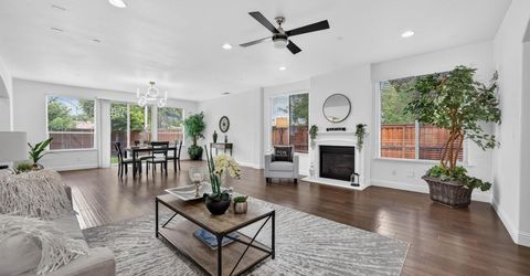7 Triumph Ct, Sacramento, CA 95831 Photo