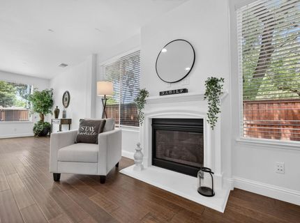 7 Triumph Ct, Sacramento, CA 95831 Photo