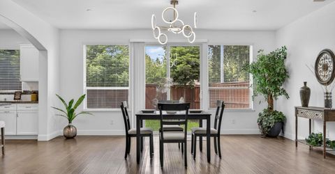 7 Triumph Ct, Sacramento, CA 95831 Photo