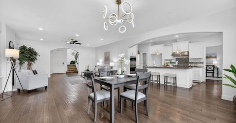 7 Triumph Ct, Sacramento, CA 95831 Photo