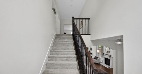 7 Triumph Ct, Sacramento, CA 95831 Photo