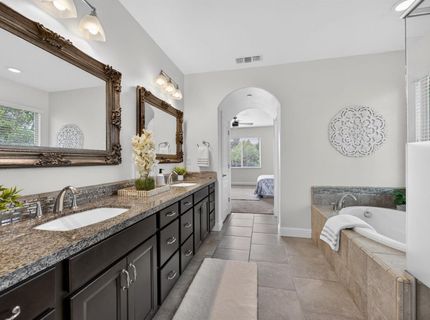 7 Triumph Ct, Sacramento, CA 95831 Photo