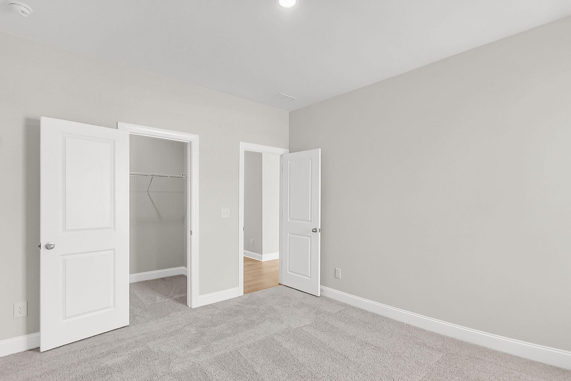 722 Maynard Lane Photo 45