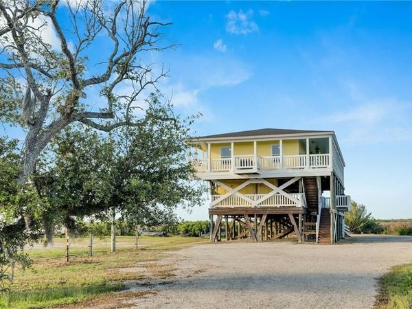 3513 HOPEDALE Highway, St Bernard, LA 70085
