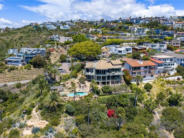 709 Kendall Drive, Laguna Beach, CA 92651