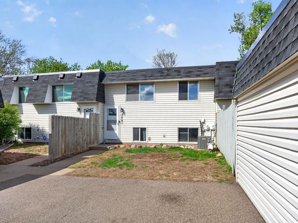 3861 Conroy Trail, Inver Grove Heights, MN 55076
