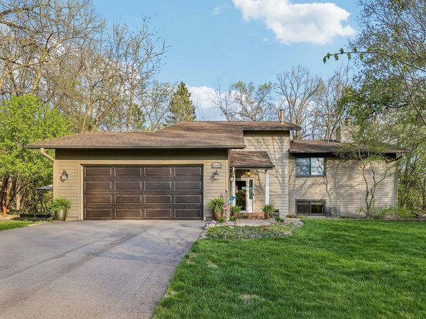 10905 34th Avenue N, Plymouth, MN 55441