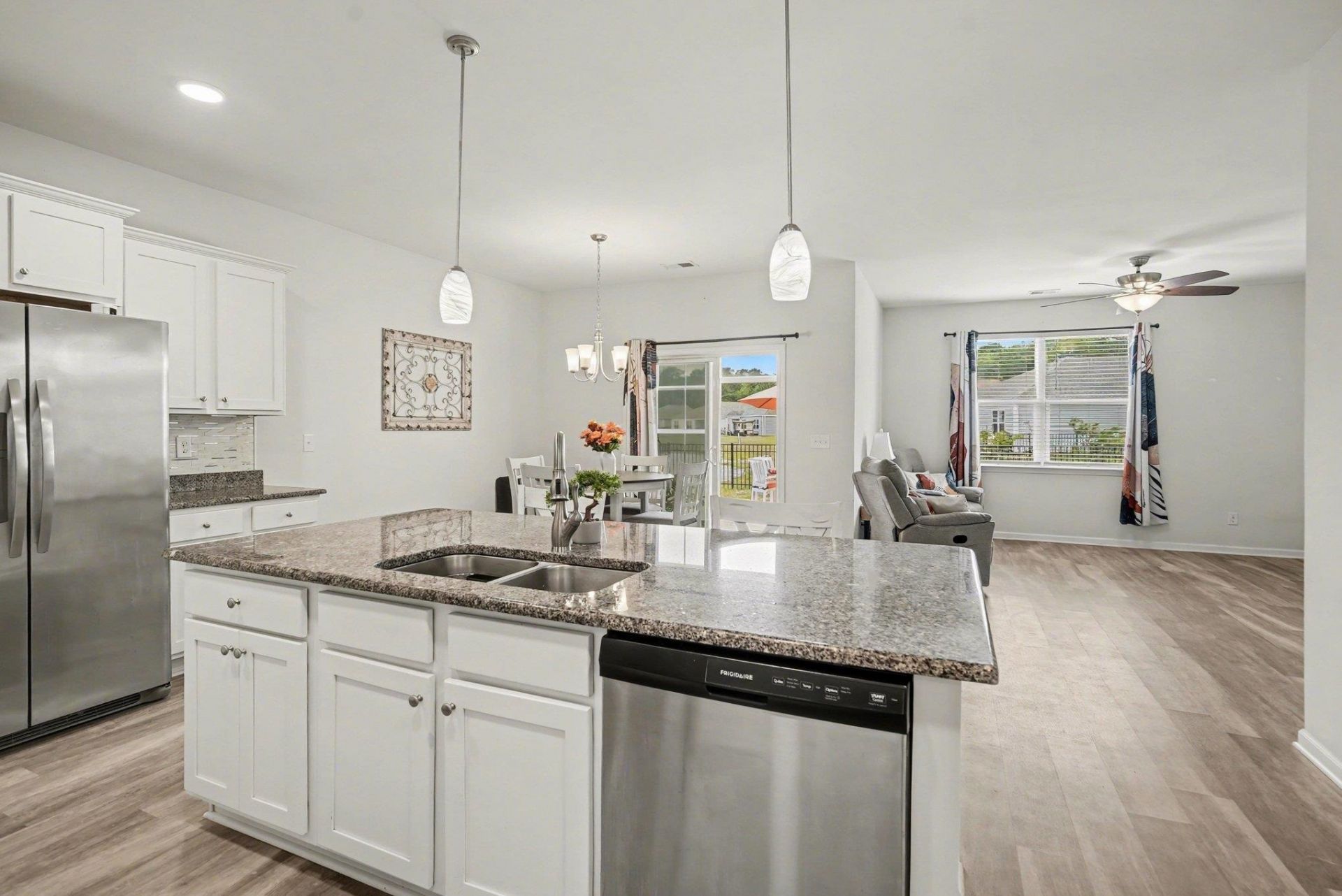 575 Affinity Dr. Photo 11