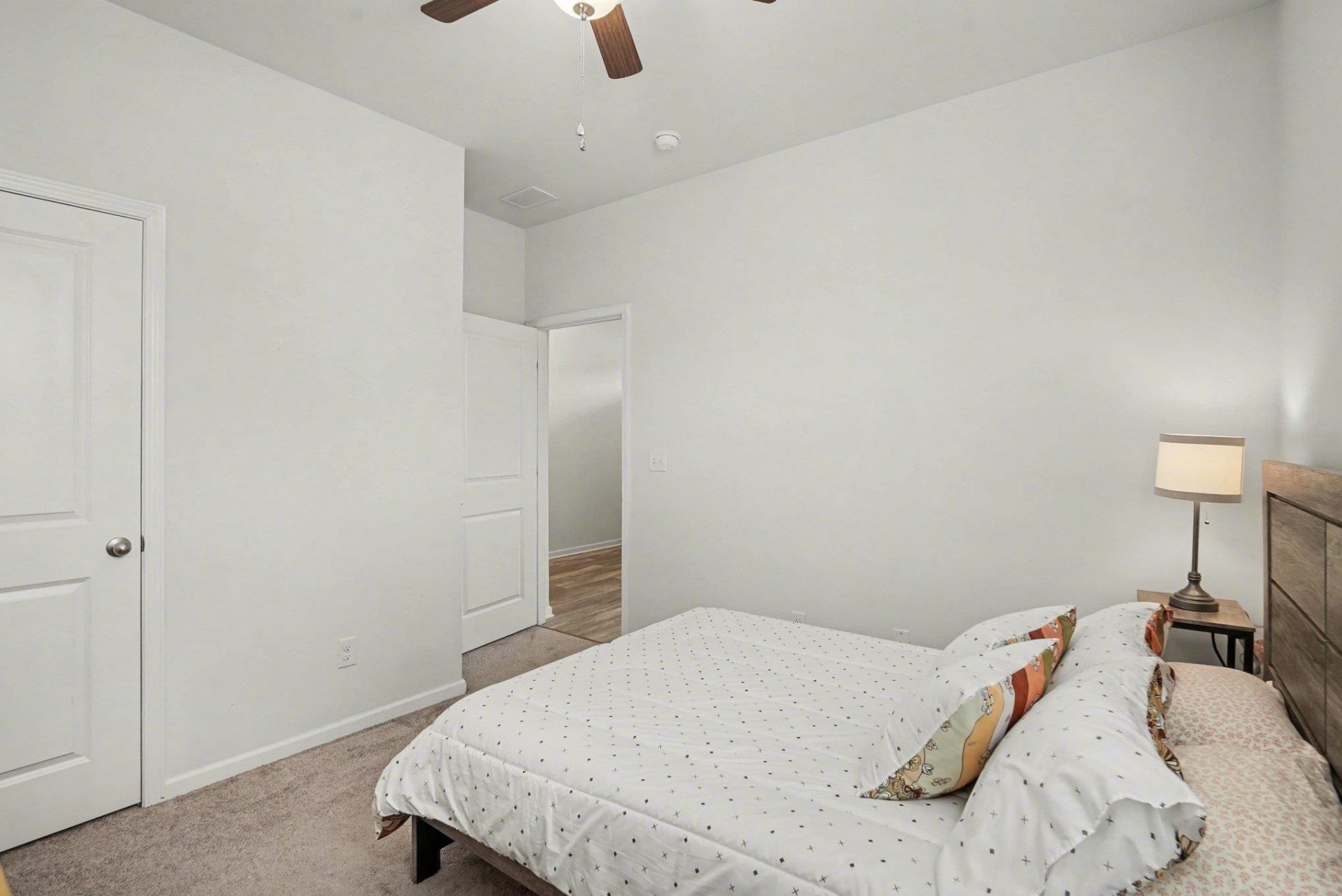 575 Affinity Dr. Photo 19