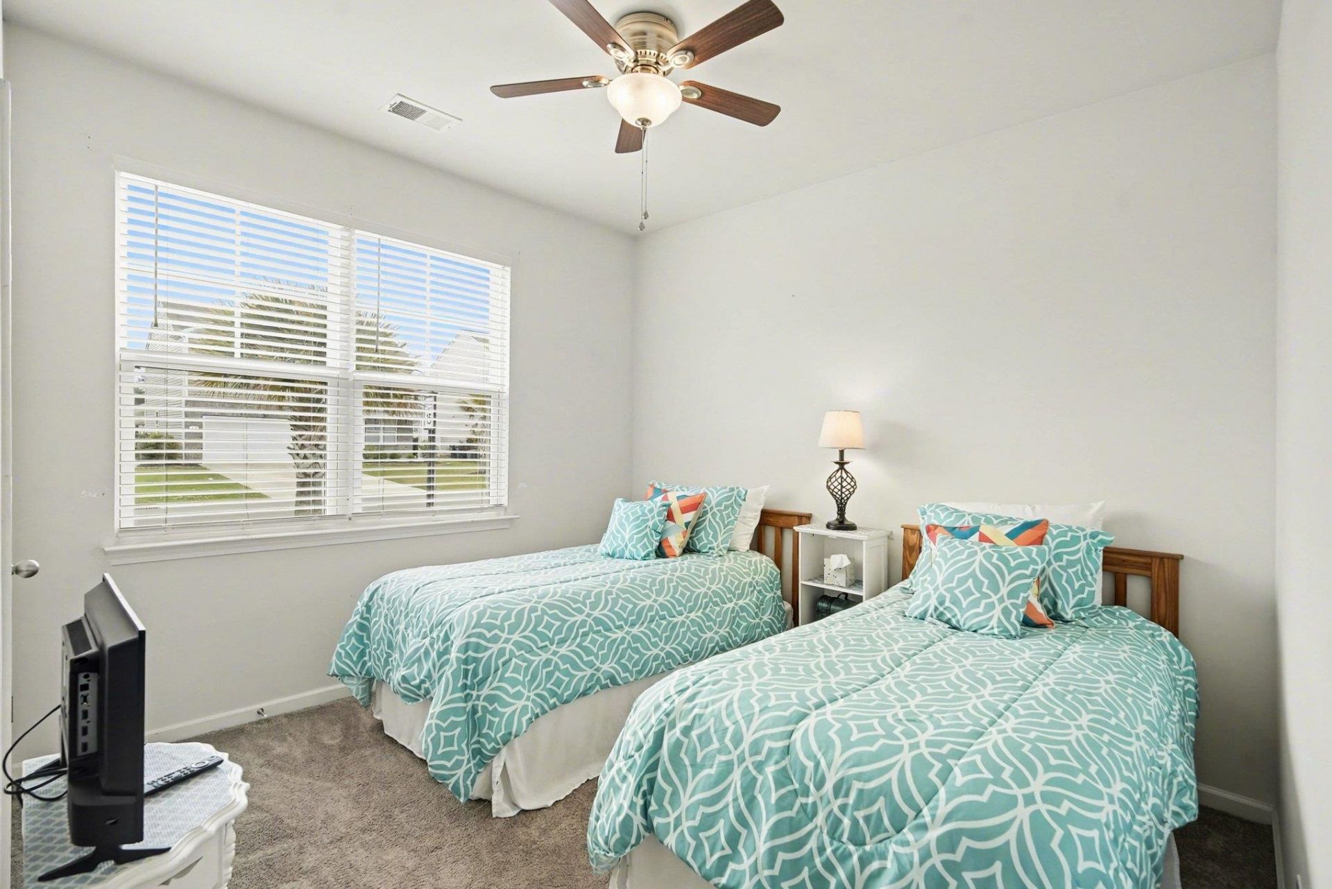 575 Affinity Dr. Photo 21
