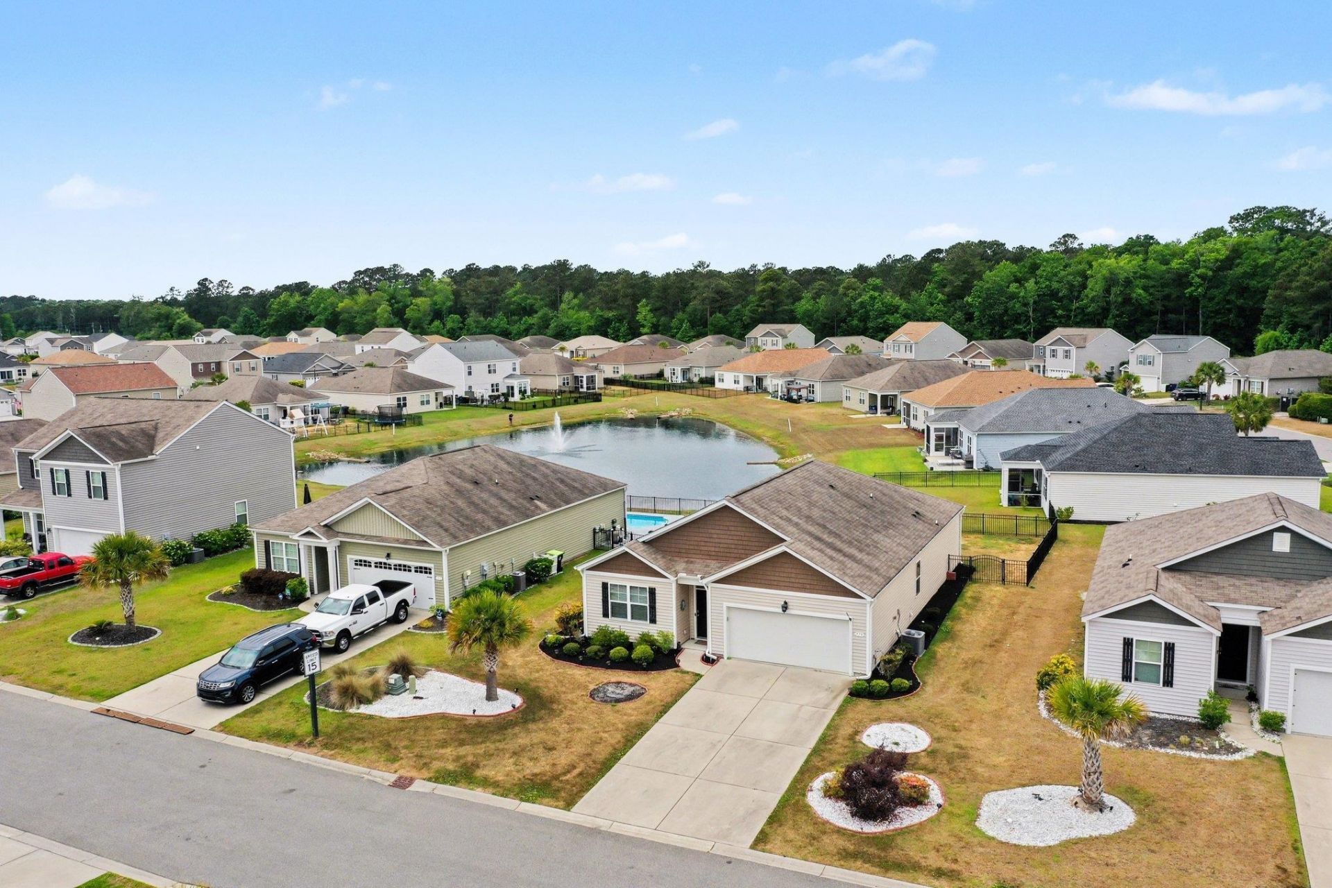 575 Affinity Dr. Photo 4