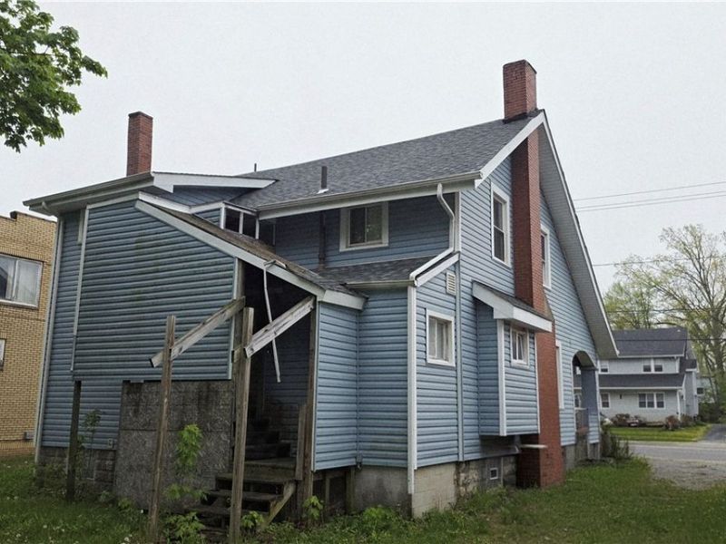 1934 E Midlothian Boulevard, Youngstown, OH 44502 Photo 4