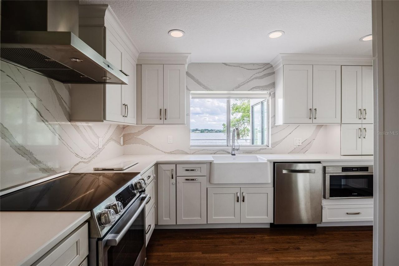 7 Lake Hollingsworth Drive, Lakeland, FL 33803 Photo