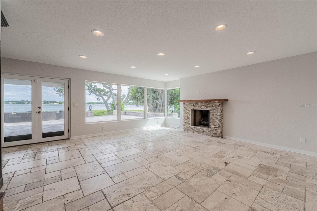 7 Lake Hollingsworth Drive, Lakeland, FL 33803 Photo