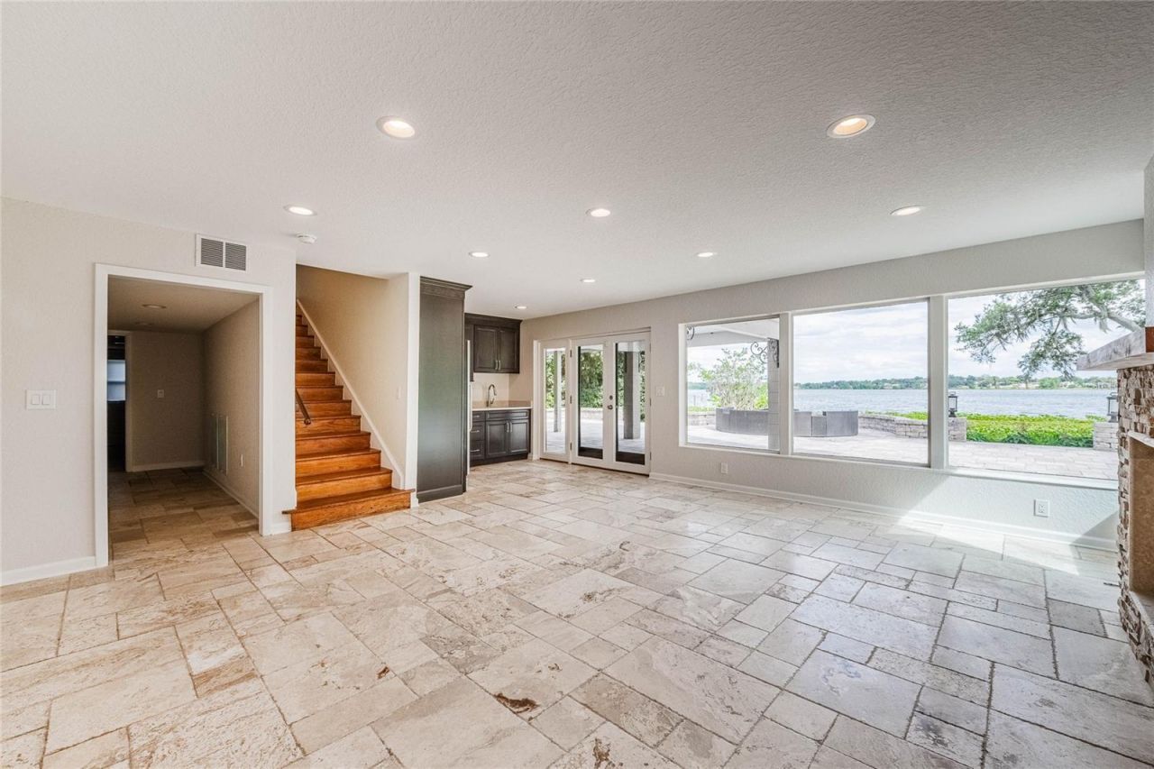 7 Lake Hollingsworth Drive, Lakeland, FL 33803 Photo