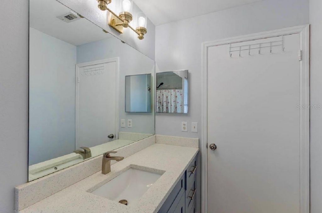 252 Hidden Springs Circle, Kissimmee, FL 34743 Photo