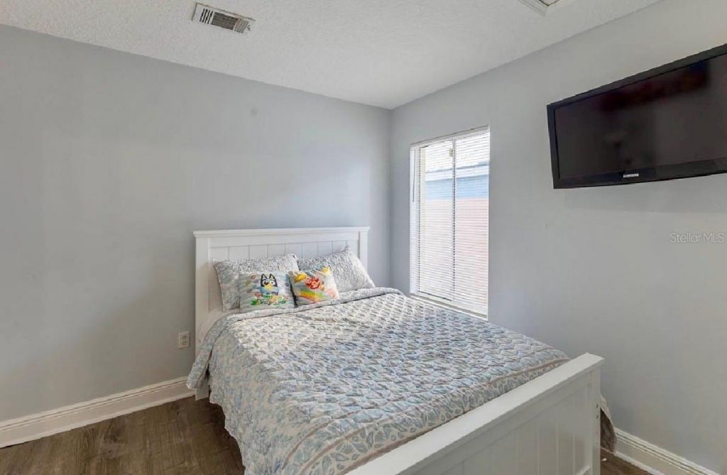 252 Hidden Springs Circle, Kissimmee, FL 34743 Photo
