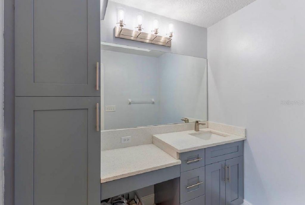 252 Hidden Springs Circle, Kissimmee, FL 34743 Photo
