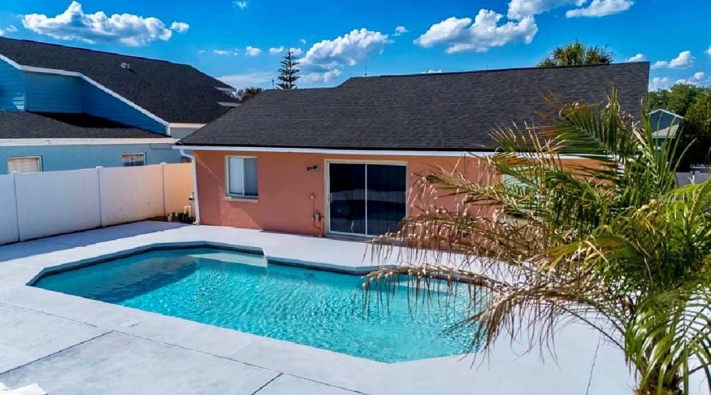 252 Hidden Springs Circle, Kissimmee, FL 34743 Photo