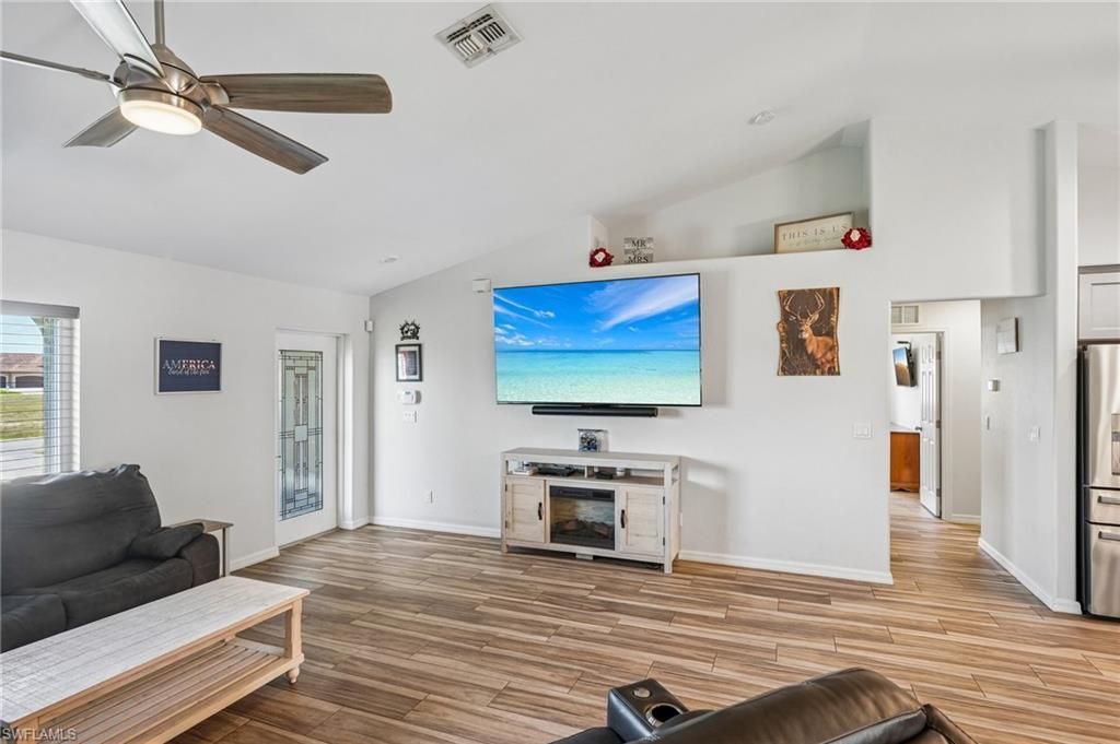 4317 NW 40th Ter, Cape Coral, FL 33993 Photo