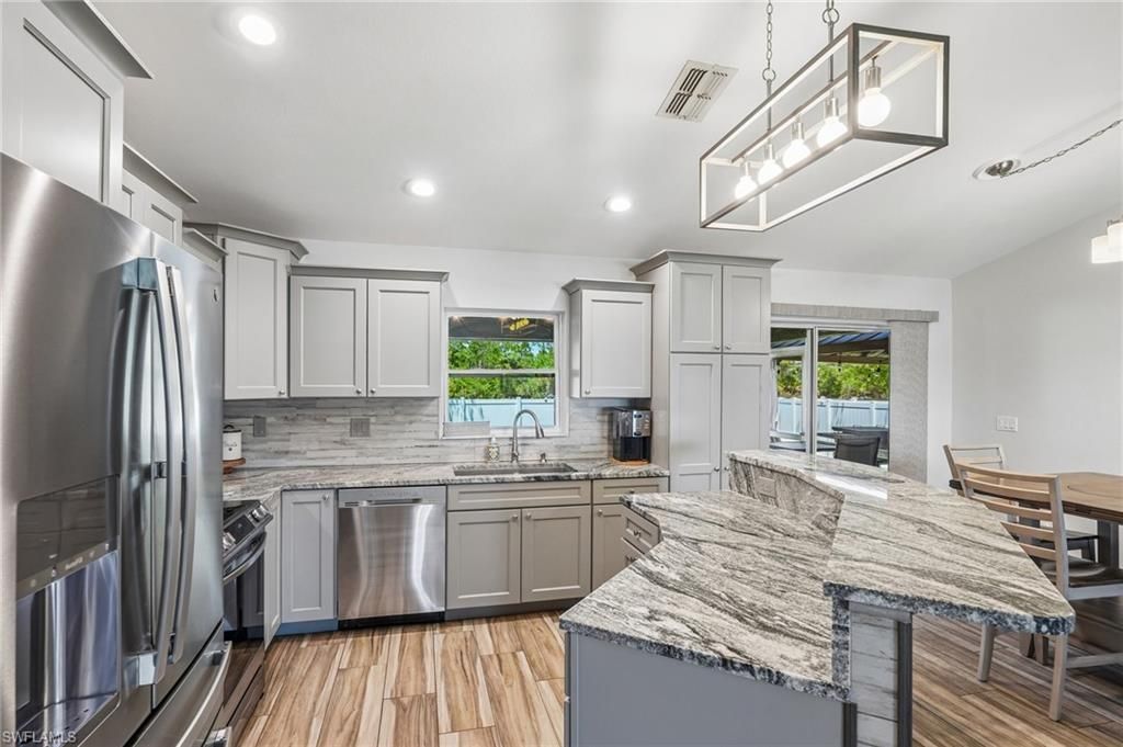 4317 NW 40th Ter, Cape Coral, FL 33993 Photo
