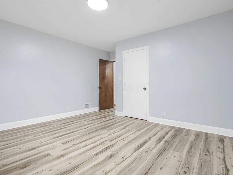828 Lindbergh Avenue , Zanesville, OH 43701 Photo 19