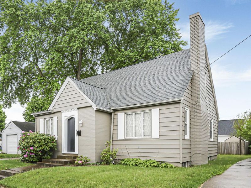 828 Lindbergh Avenue , Zanesville, OH 43701 Photo 2
