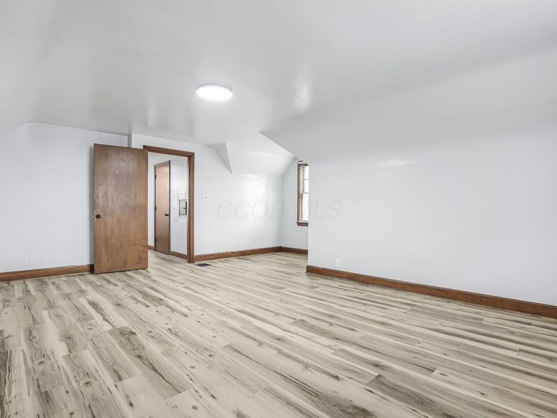 828 Lindbergh Avenue , Zanesville, OH 43701 Photo 28