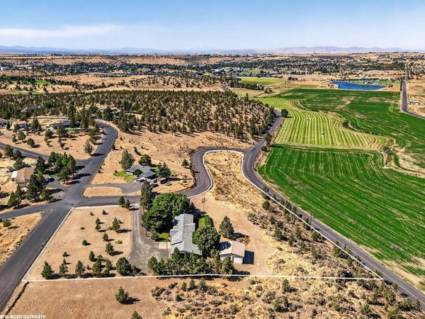 951 SE Rancho Lane, Madras, OR 97741