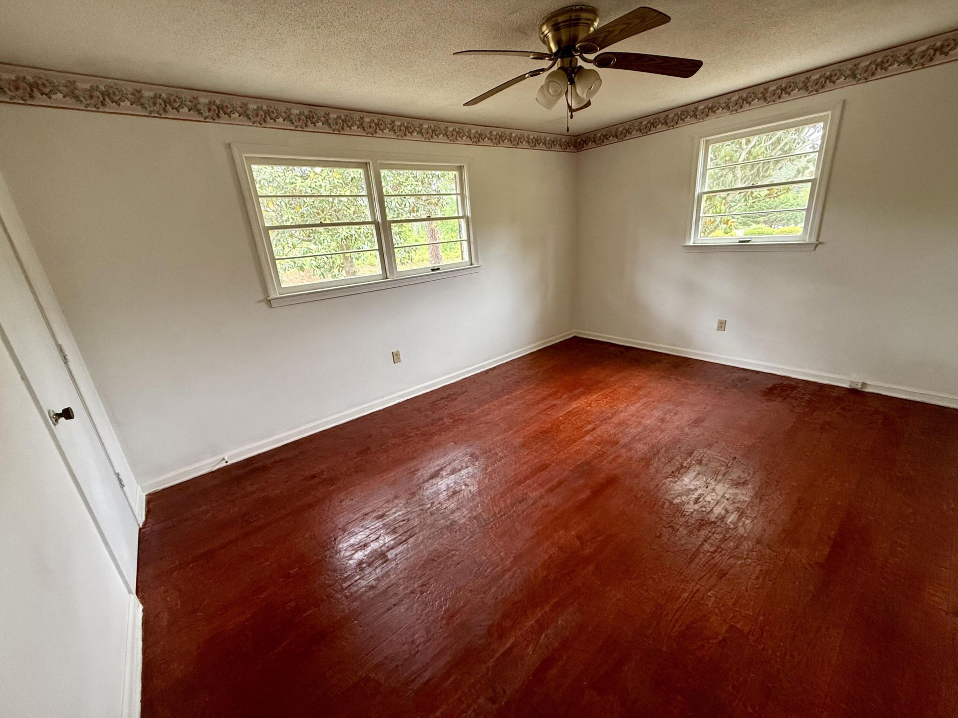 517 Winningham Road Photo 5