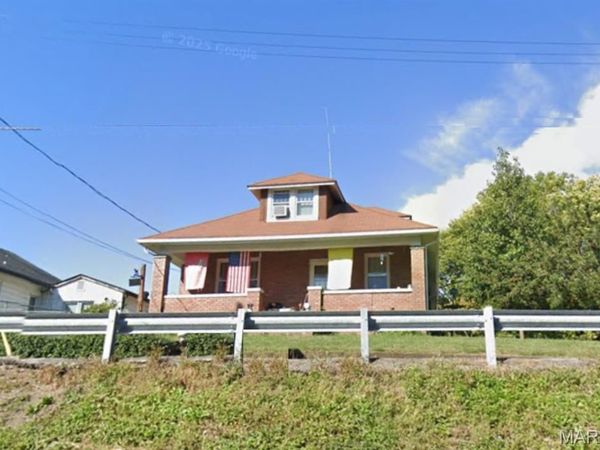 307 N CLINTON Street , Collinsville, IL 62234