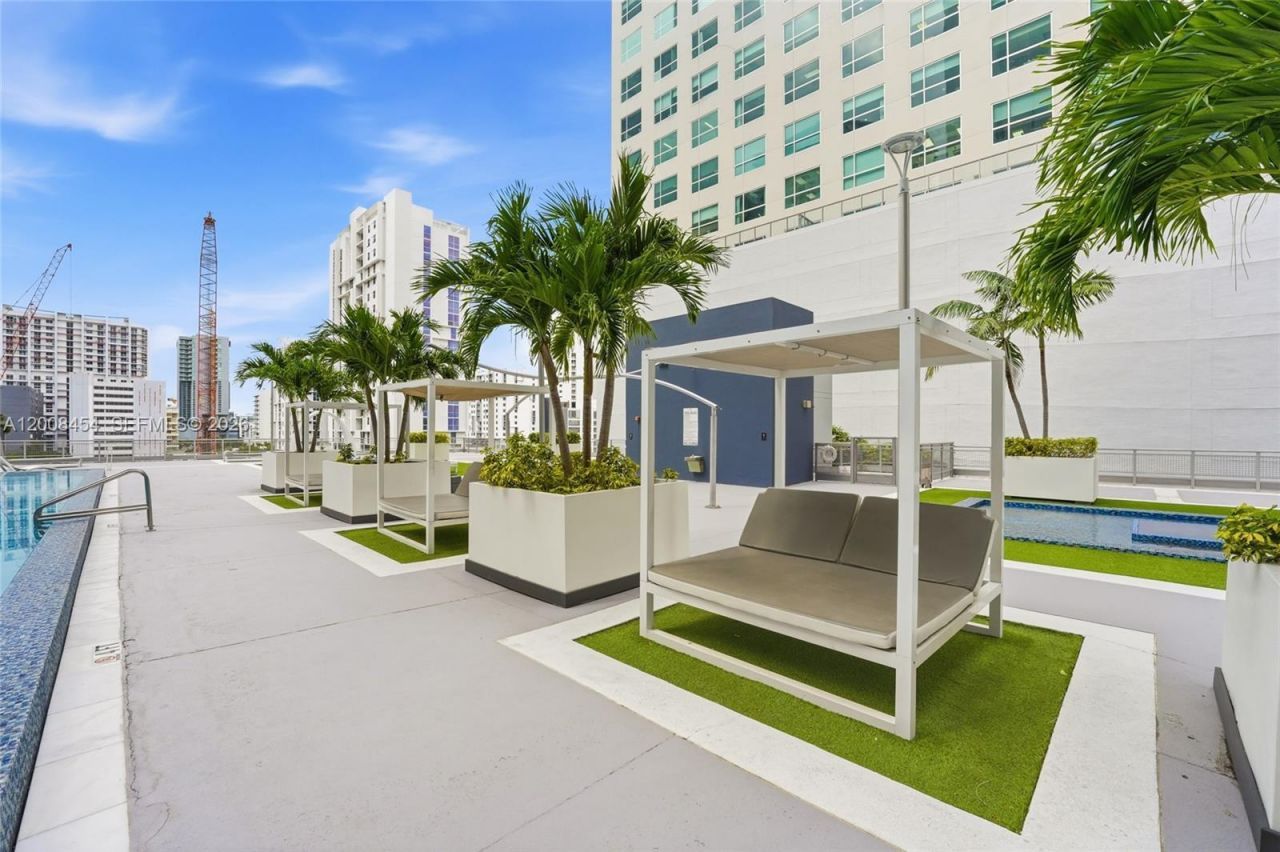 690 SW 1st Ct, Unit 1912, Miami, FL 33130 Photo