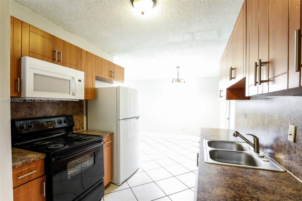 11460 SW 199th St, Miami, FL 33157 Photo