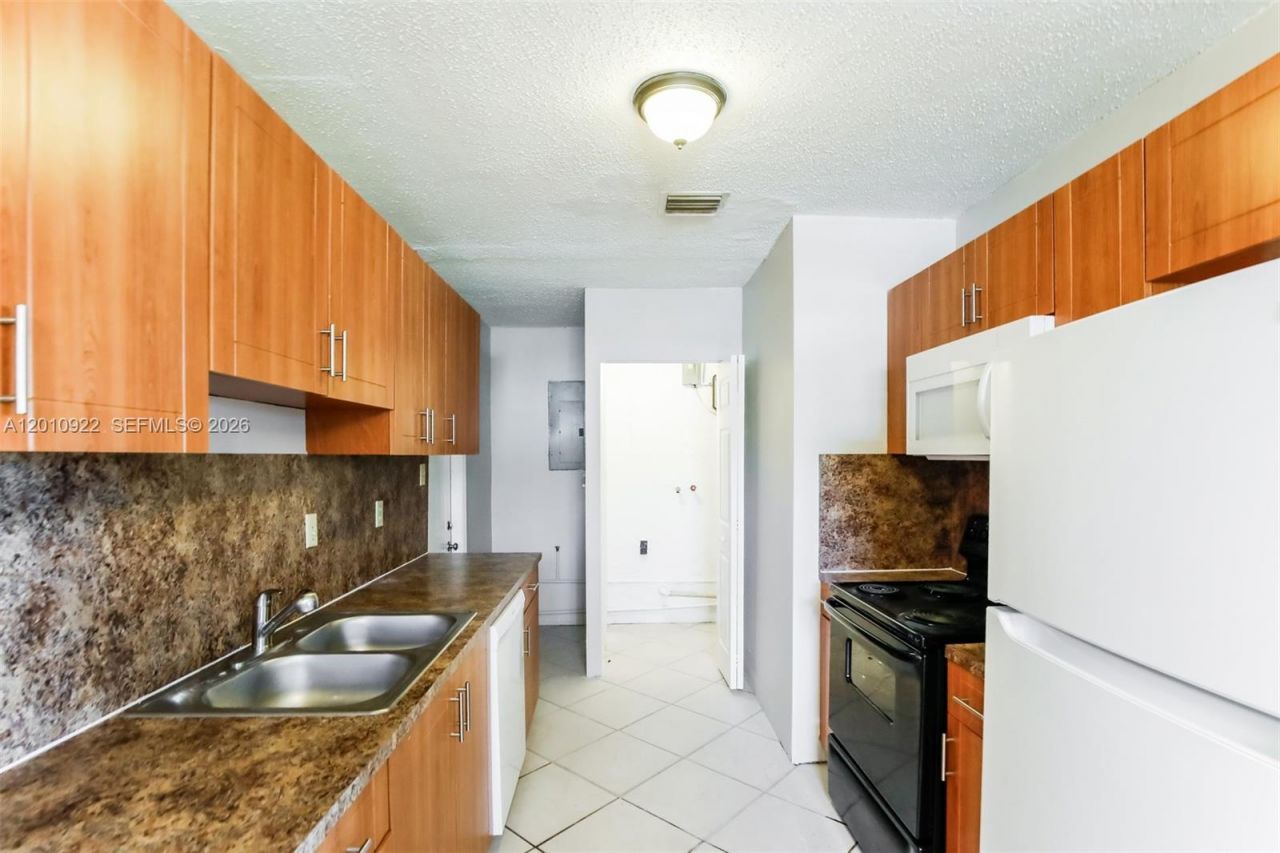 11460 SW 199th St, Miami, FL 33157 Photo
