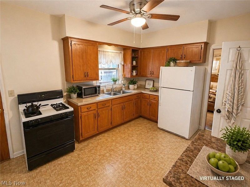 29734 Euclid Avenue, Wickliffe, OH 44092 Photo 11