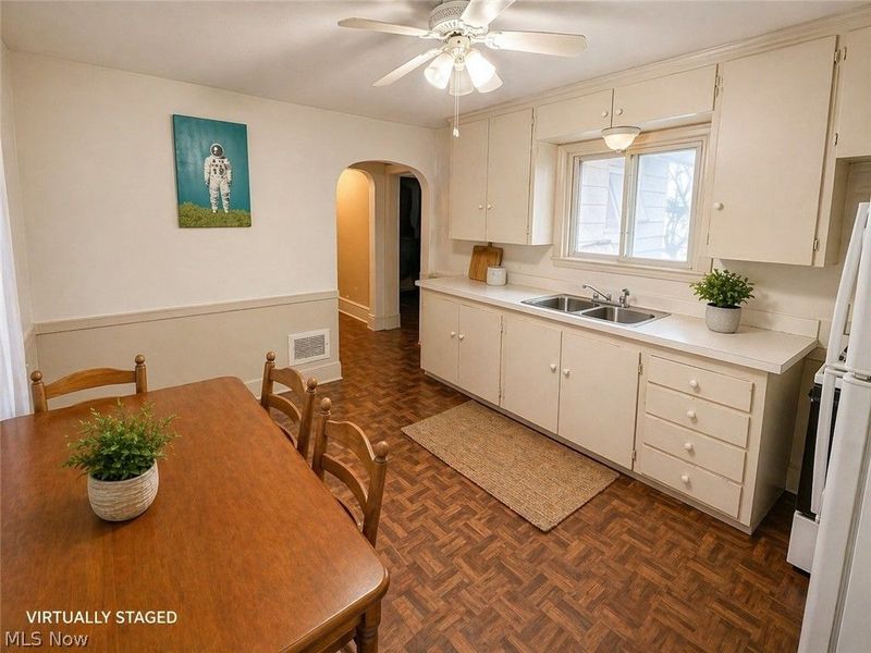 29734 Euclid Avenue, Wickliffe, OH 44092 Photo 9