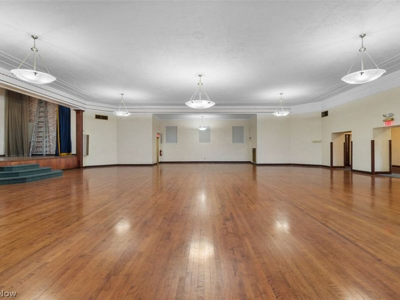 542 W Park Avenue, Barberton, OH 44203 Photo 12