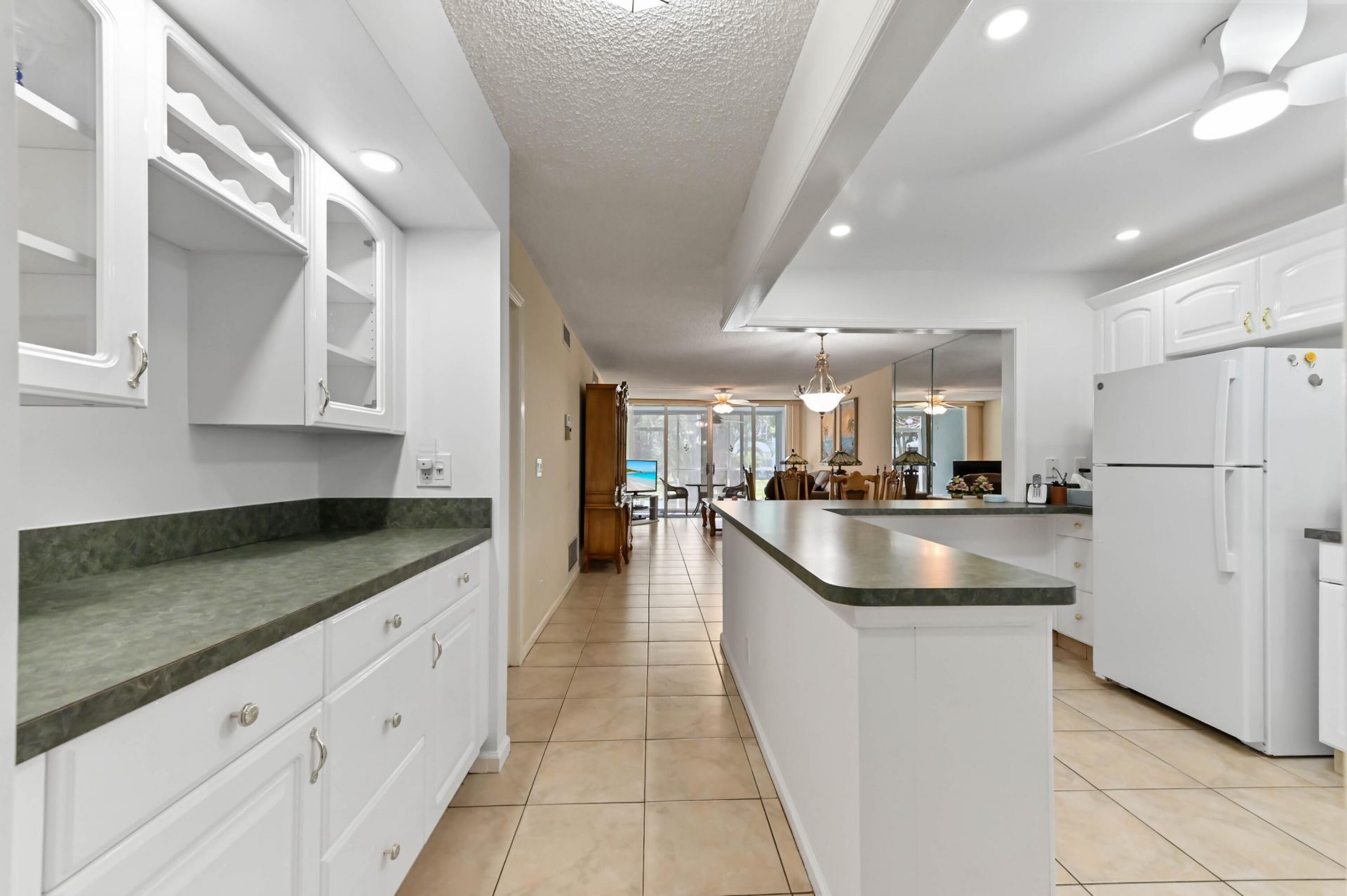 2000 S Federal Highway, Unit 102, Boynton Beach, FL 33435 Photo